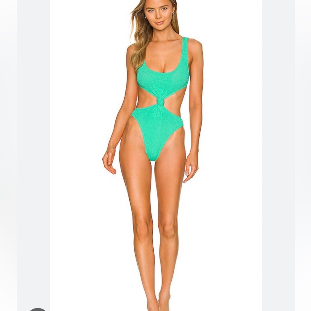 Bond-Eye One Pice Swimming Suit